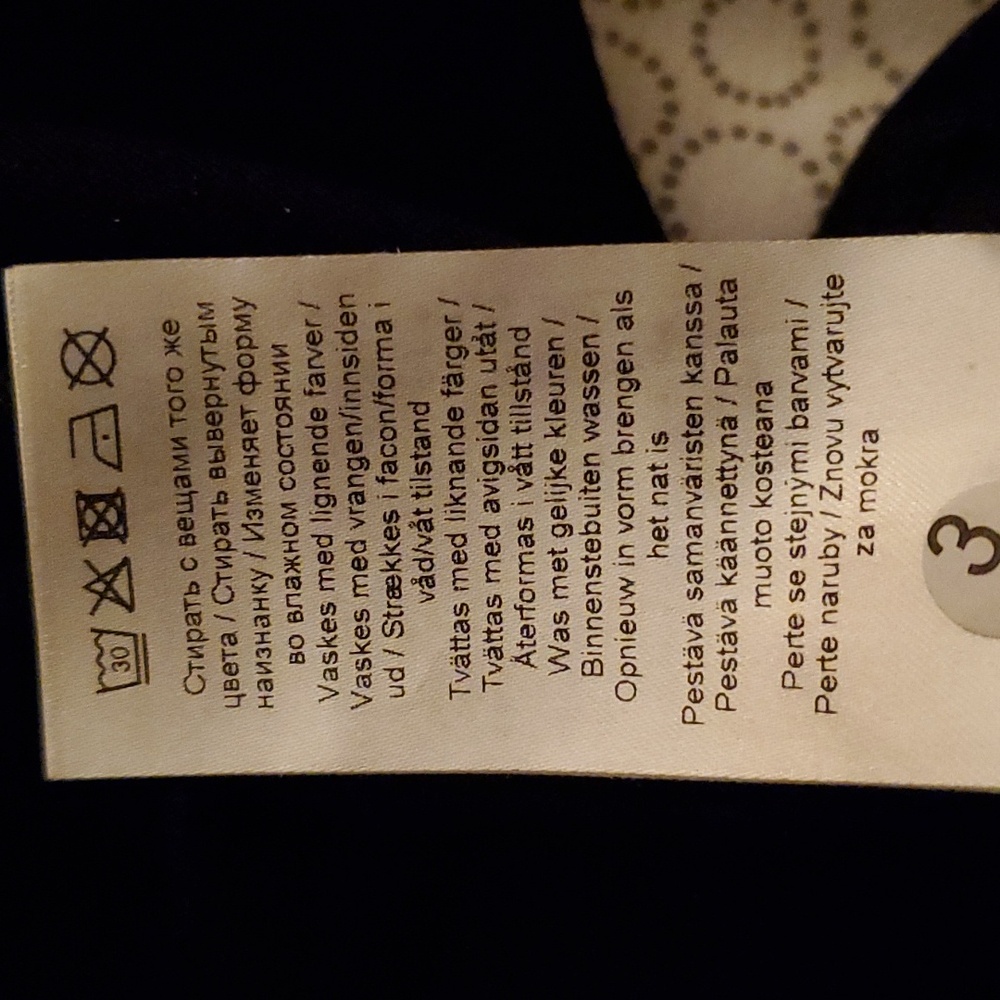 b. YOUNG DRESS - Picture 6 of 6